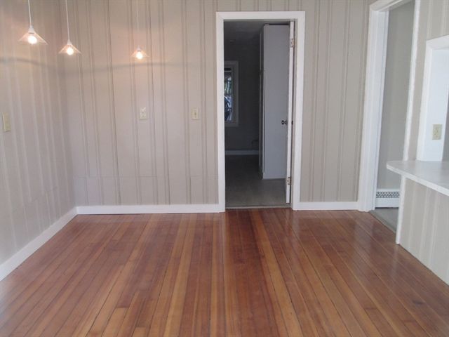 99 Homestead Cir, Hamilton, MA 01982