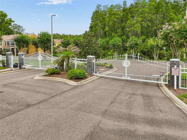 30005 GRANDA HILLS COURT, Wesley Chapel, FL 33543