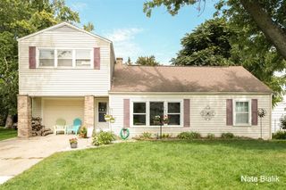741 E Plainfield Avenue, Zeeland, MI 49464