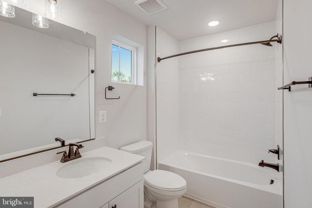 627 CLOVER LN, Orange, VA 22960
