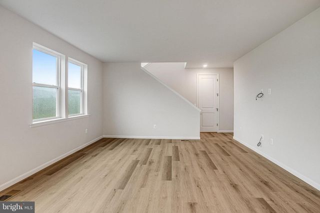 627 CLOVER LN, Orange, VA 22960