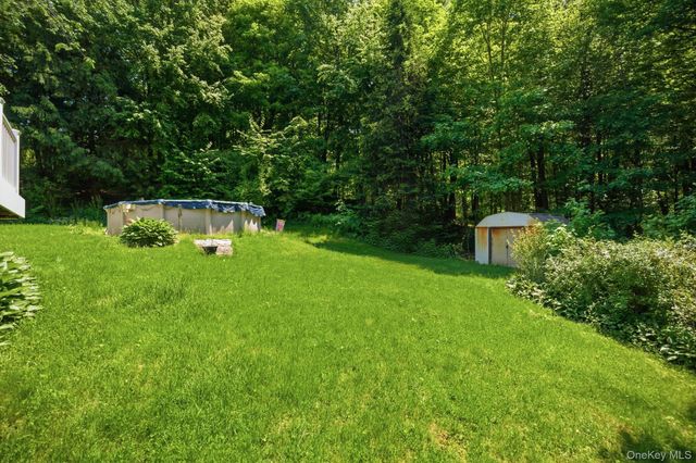 19 Taurat Place, Mahopac, NY 10541