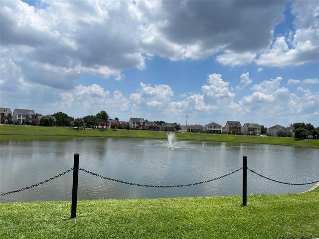 20806 N Settlers Lake Circle, Katy, TX 77449