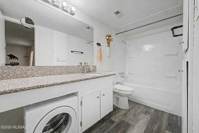 1600 N Wilmot Rd Unit 251, Tucson, AZ 85712