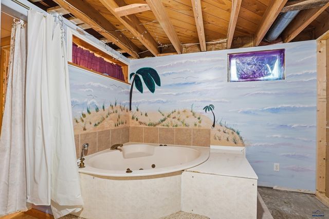 1929 EVERGREEN DR, Rapid City, SD 57702