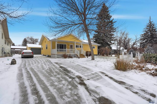 1929 EVERGREEN DR, Rapid City, SD 57702