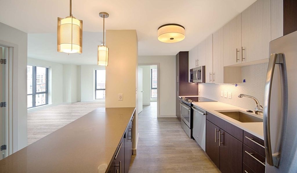 1 Canal St. 725, Boston, MA 02114