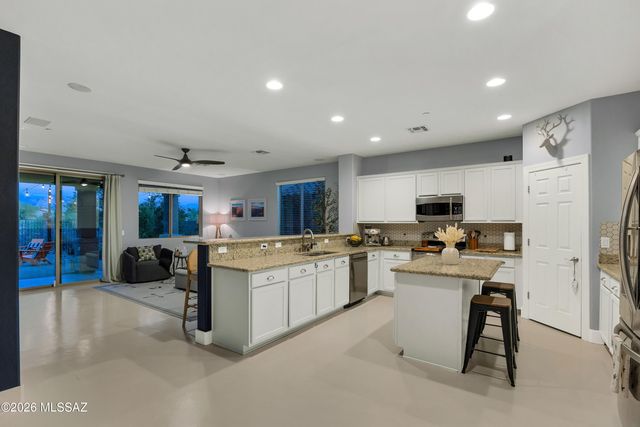 12252 N Wind Runner Parkway, Marana, AZ 85658