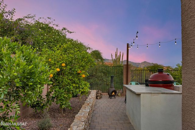 12252 N Wind Runner Parkway, Marana, AZ 85658