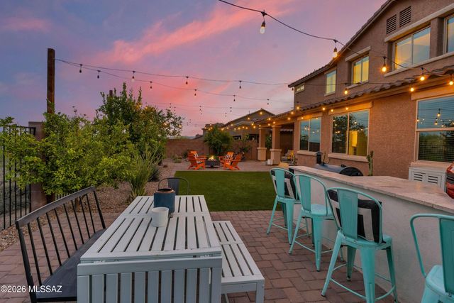 12252 N Wind Runner Parkway, Marana, AZ 85658