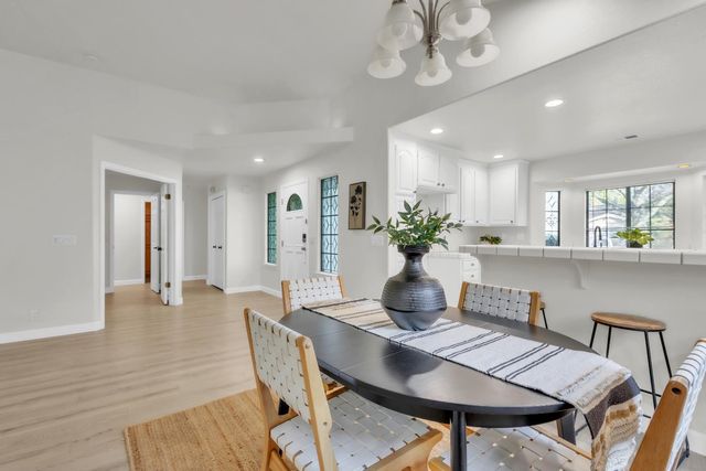 2640 Albany Ave, Davis, CA 95618