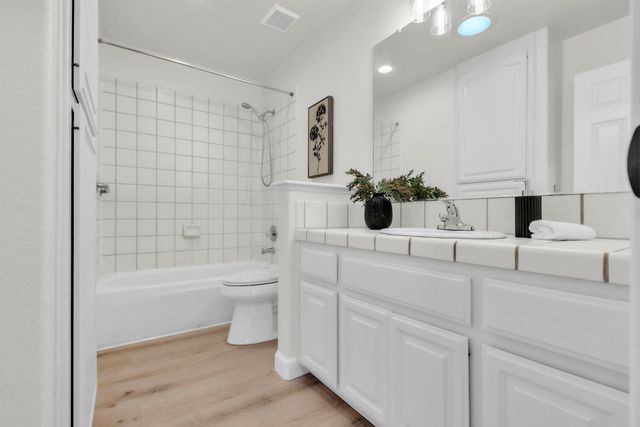 2640 Albany Ave, Davis, CA 95618