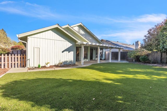 2640 Albany Ave, Davis, CA 95618