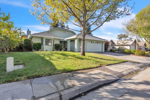 2640 Albany Ave, Davis, CA 95618