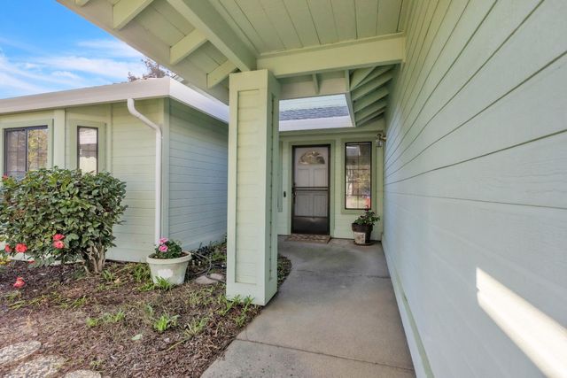 2640 Albany Ave, Davis, CA 95618