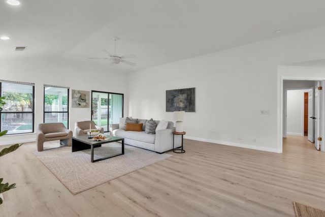 2640 Albany Ave, Davis, CA 95618