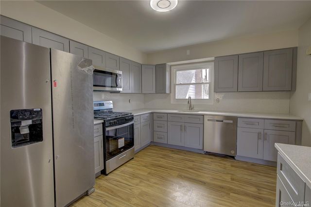 207 Catherine Avenue, Franklin Square, NY 11010