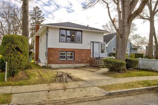 207 Catherine Avenue, Franklin Square, NY 11010