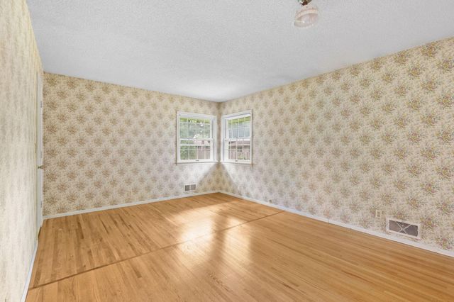 1937 Autumn Street, Falcon Heights, MN 55113