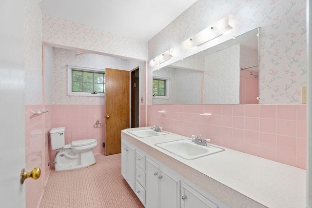 1937 Autumn Street, Falcon Heights, MN 55113