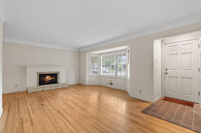 1937 Autumn Street, Falcon Heights, MN 55113