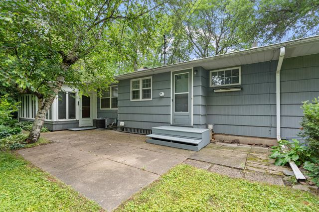 1937 Autumn Street, Falcon Heights, MN 55113