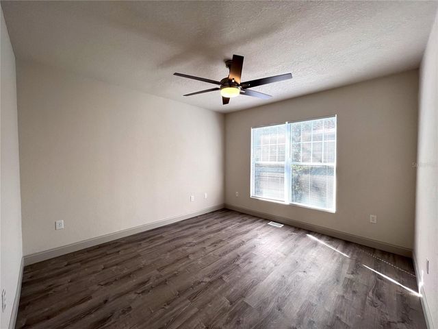 1240 15TH STREET N, St Petersburg, FL 33705