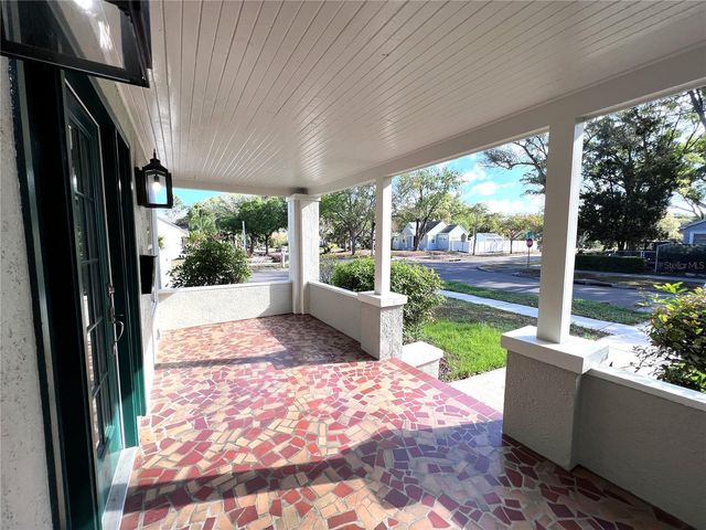 1240 15TH STREET N, St Petersburg, FL 33705