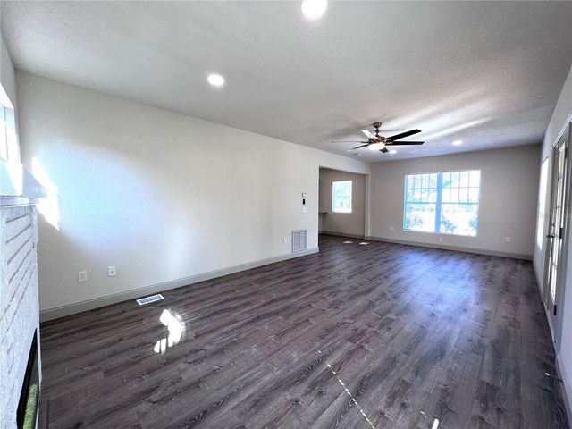 1240 15TH STREET N, St Petersburg, FL 33705