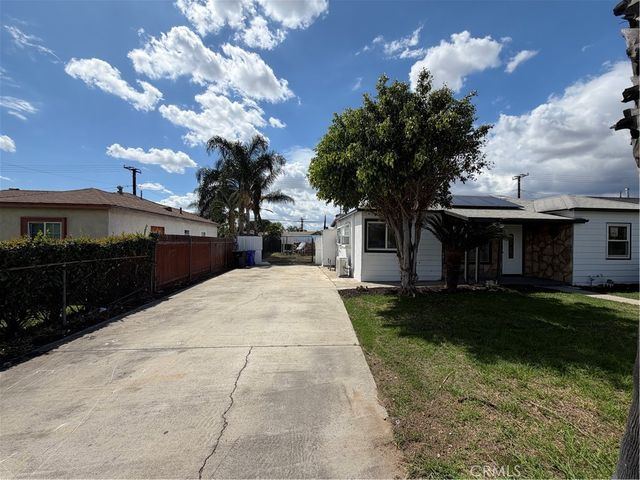 9078 Hemlock, Fontana, CA 92335