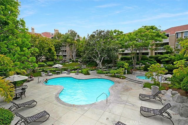 20331 Bluffside Circle A216, Huntington Beach, CA 92646