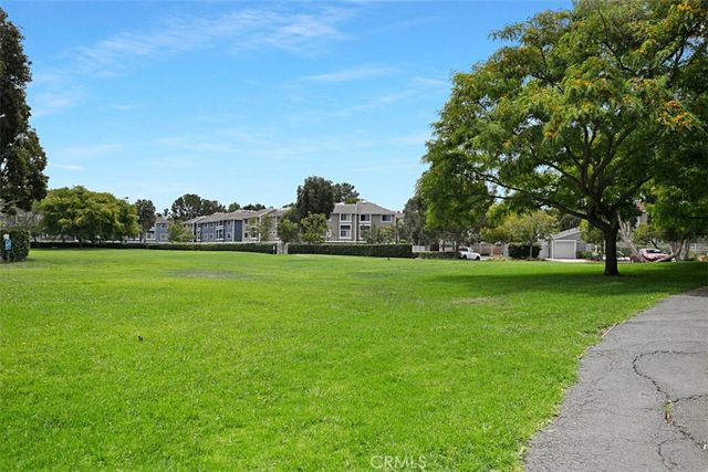 20331 Bluffside Circle A216, Huntington Beach, CA 92646