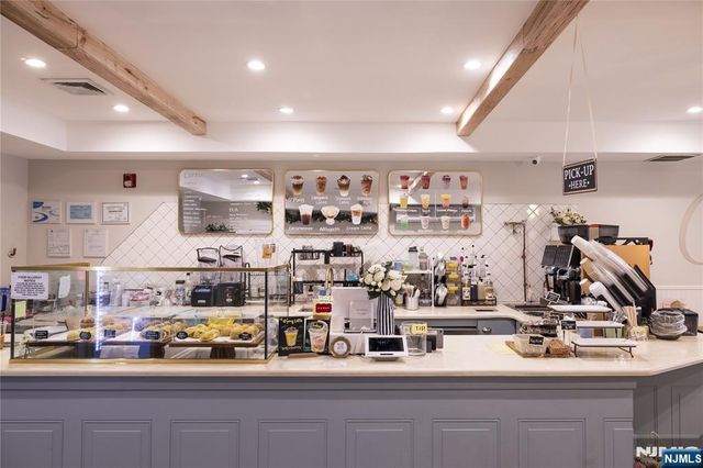 520 Bergen Boulevard, Palisades Park, NJ 07650