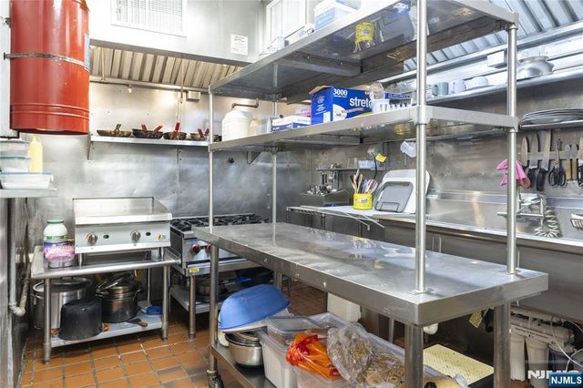 520 Bergen Boulevard, Palisades Park, NJ 07650