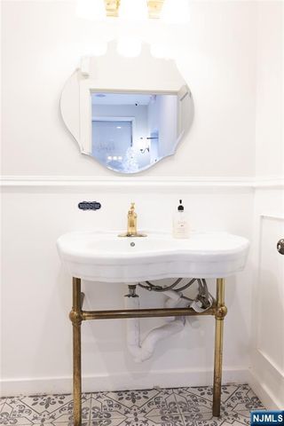 520 Bergen Boulevard, Palisades Park, NJ 07650