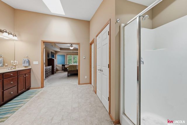 9624 Saint Clement Circle, Lincoln, NE 68526