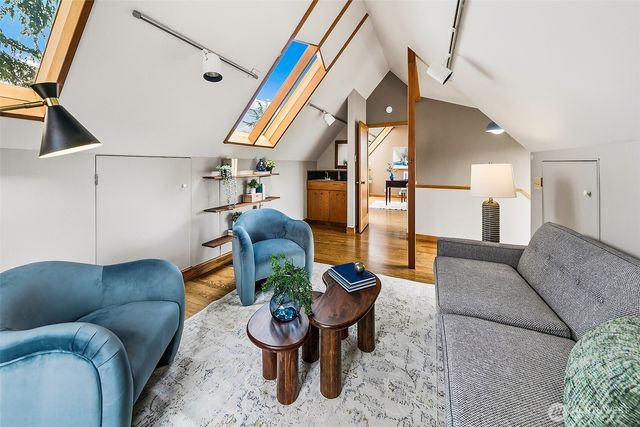 5201 NE 43rd Avenue, Seattle, WA 98105