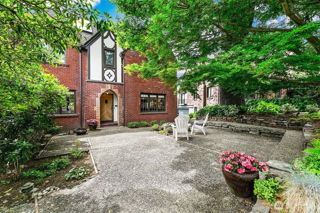 5201 NE 43rd Avenue, Seattle, WA 98105