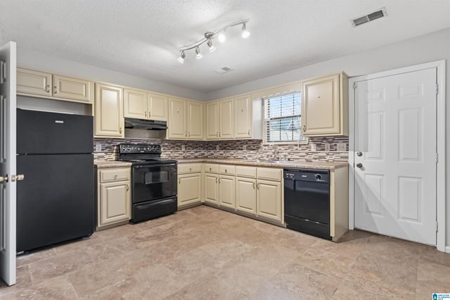 2140 CHESHIRE DRIVE, Birmingham, AL 35235