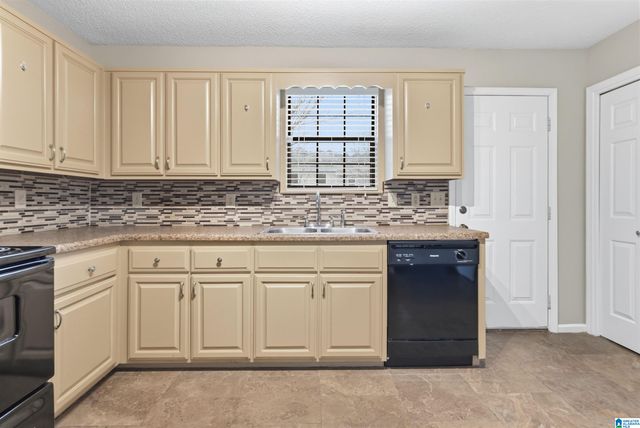 2140 CHESHIRE DRIVE, Birmingham, AL 35235