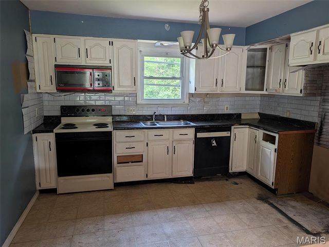20 Marlo Drive, Belleview, IL 62226