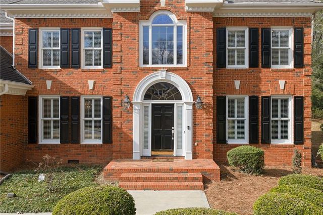 1700 Canterbury Pointe SE, Conyers, GA 30013