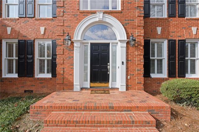 1700 Canterbury Pointe SE, Conyers, GA 30013