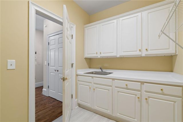 1700 Canterbury Pointe SE, Conyers, GA 30013