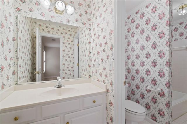 1700 Canterbury Pointe SE, Conyers, GA 30013