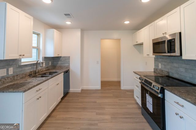 15 Cole Drive, Hawkinsville, GA 31036