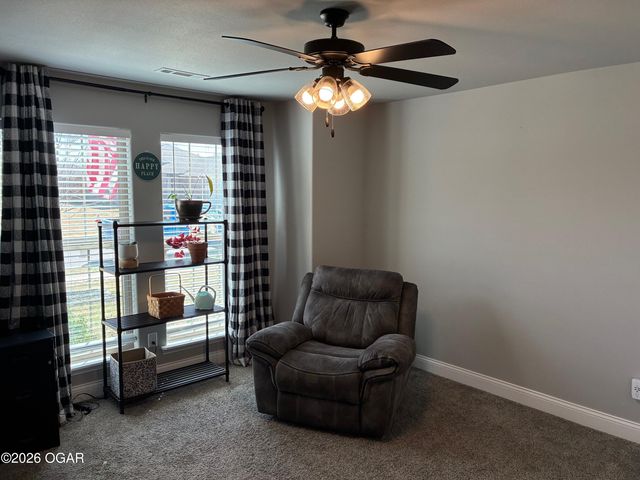 329 Sidney Lane, Webb City, MO 64870