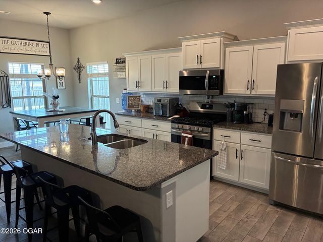 329 Sidney Lane, Webb City, MO 64870