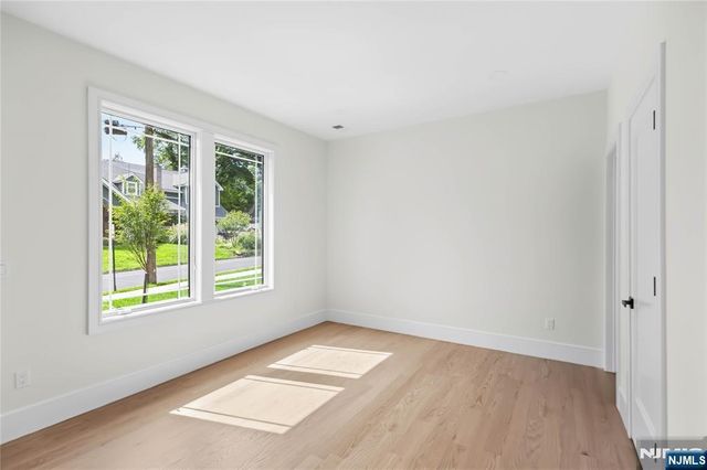 35 Harvey Street, Closter, NJ 07624