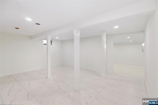35 Harvey Street, Closter, NJ 07624